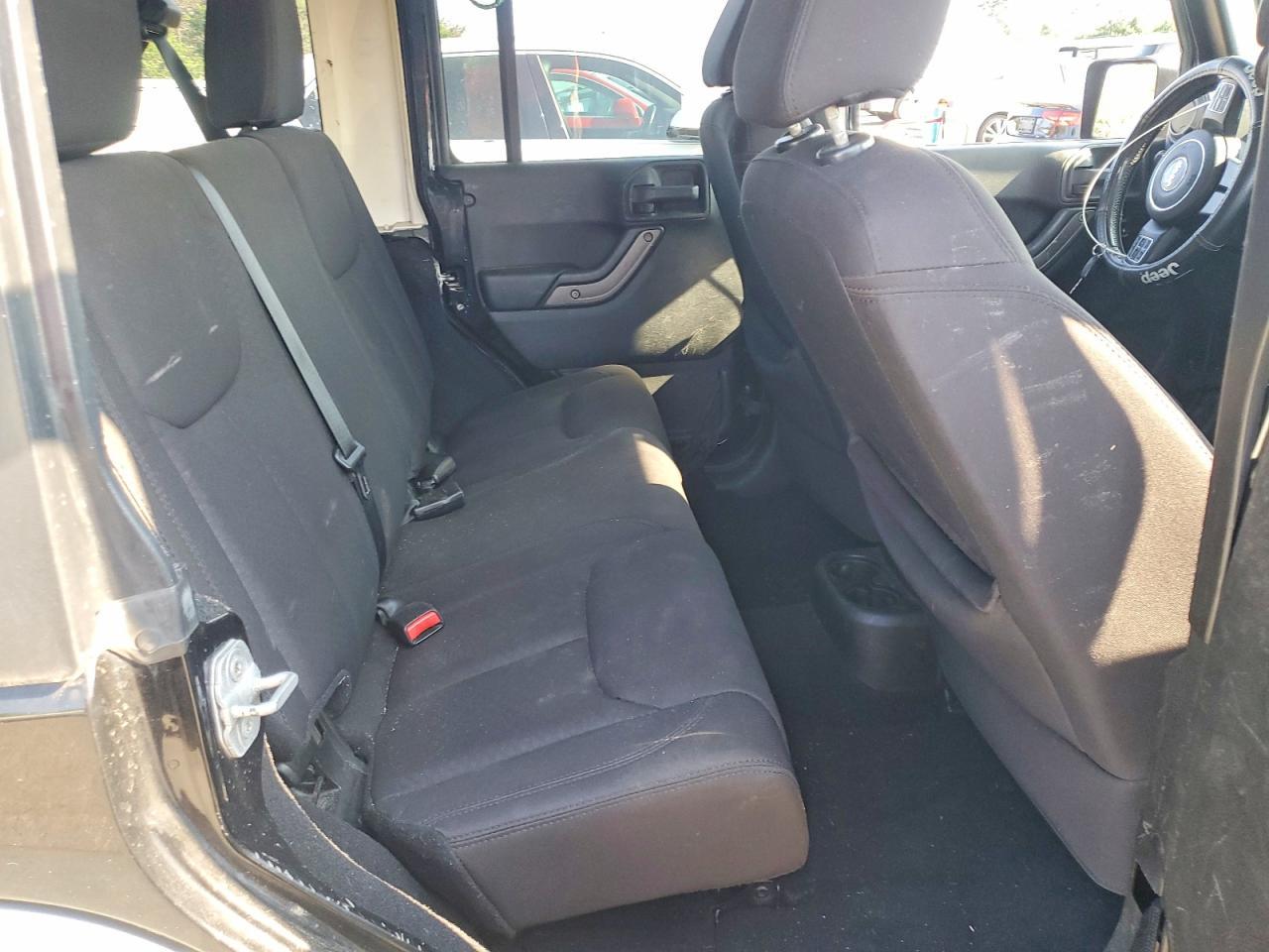 2013 Jeep Wrangler Unlimited Sport - zdjęcie 11