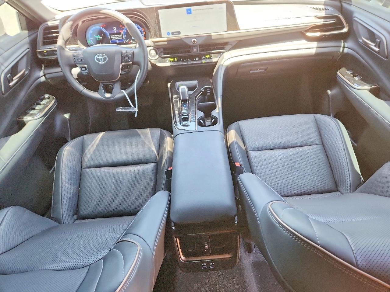 2026 Toyota Crown Xle - zdjęcie 8