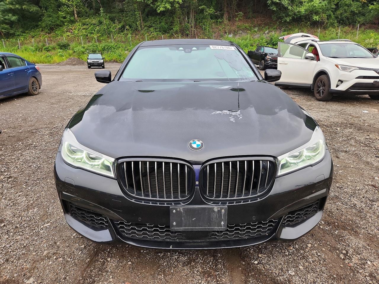 2017 BMW 750 Xi - zdjęcie 5