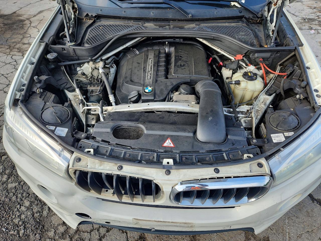 2016 BMW X5 xDrive35I - zdjęcie 12