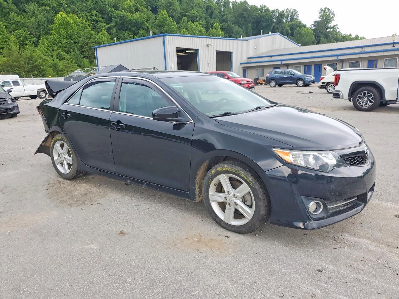 2014 Toyota Camry Se - zdjęcie 4
