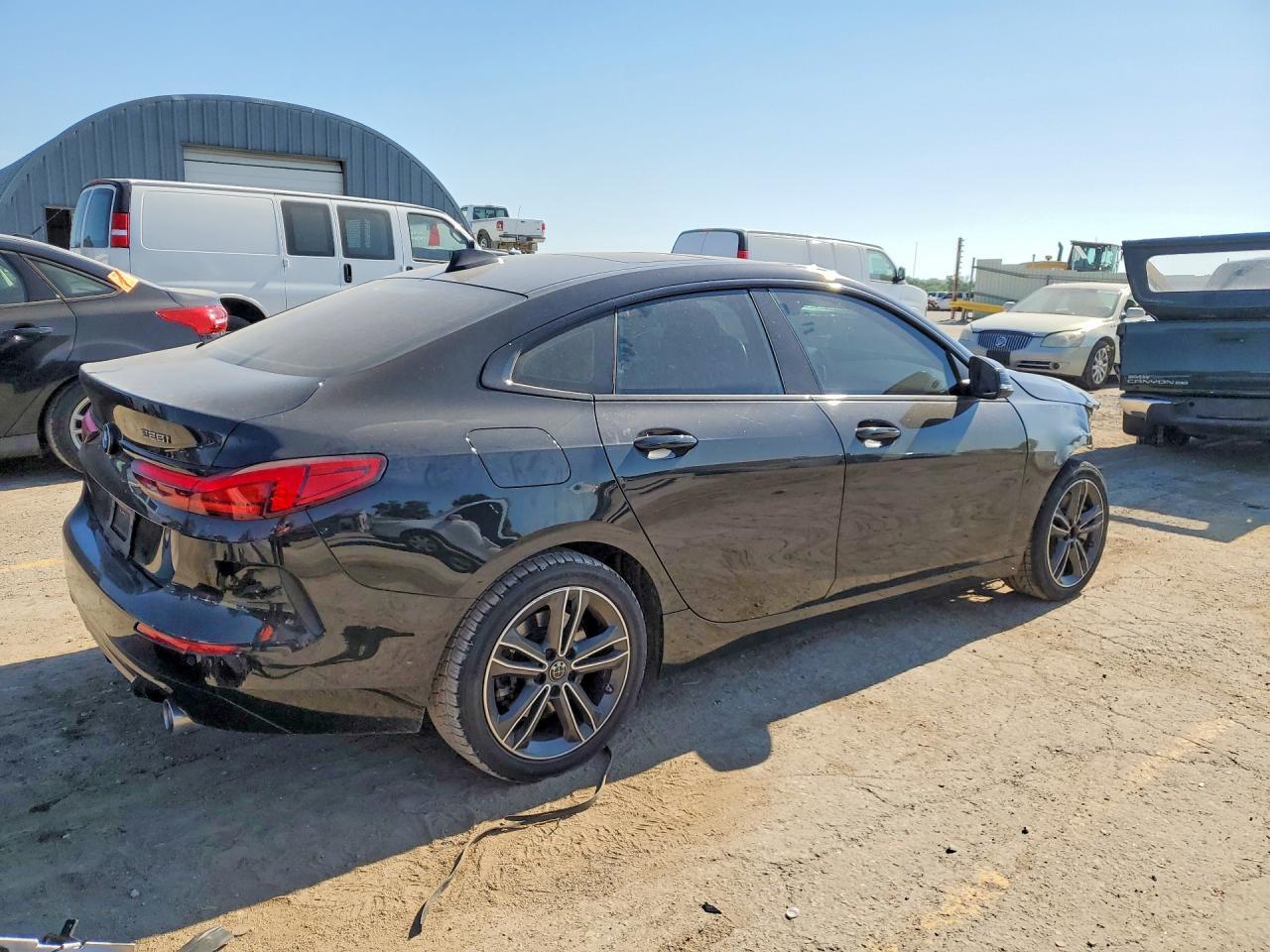 2024 BMW 228I - zdjęcie 3