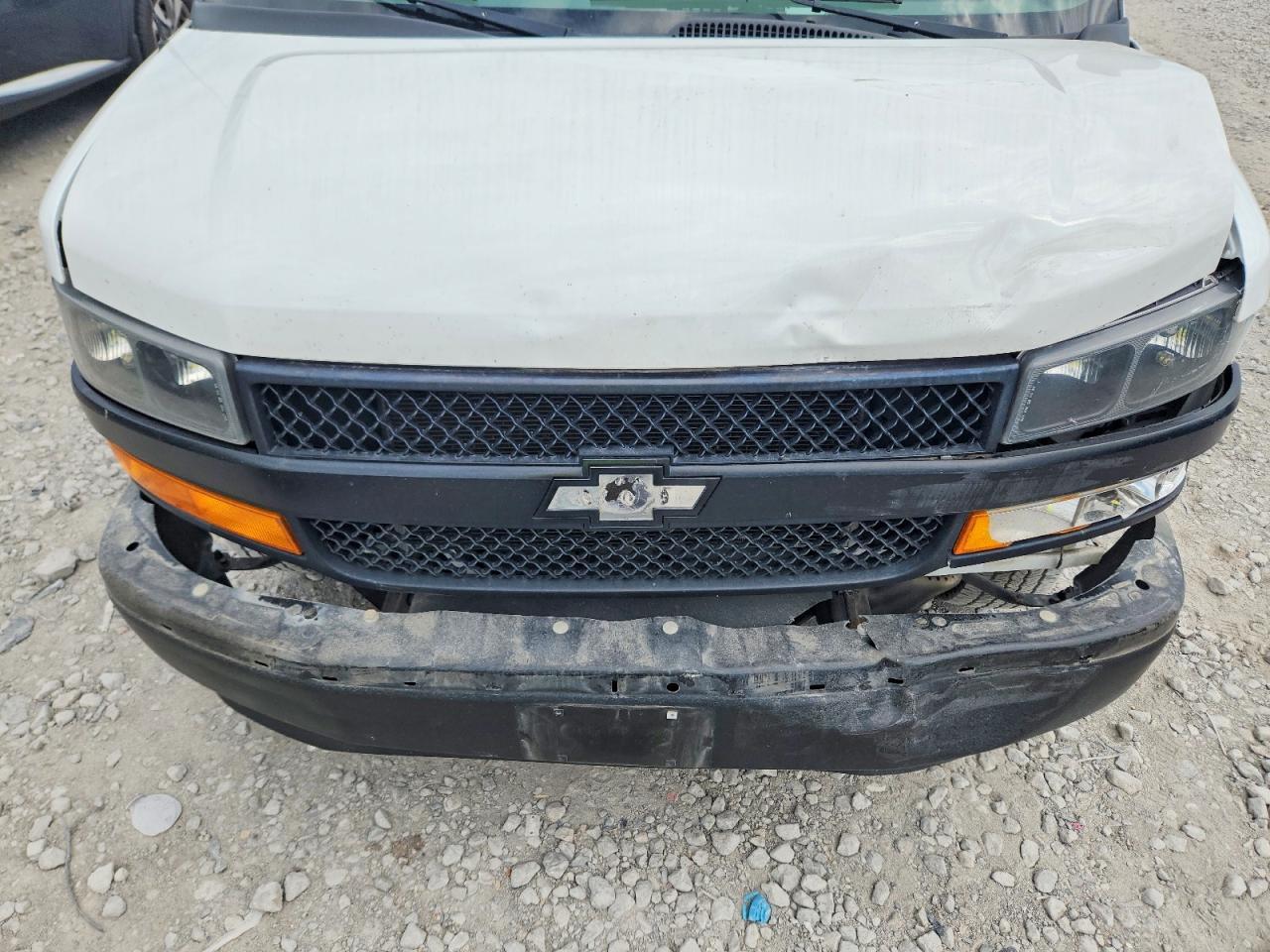 2018 Chevrolet Express G2500 - zdjęcie 11