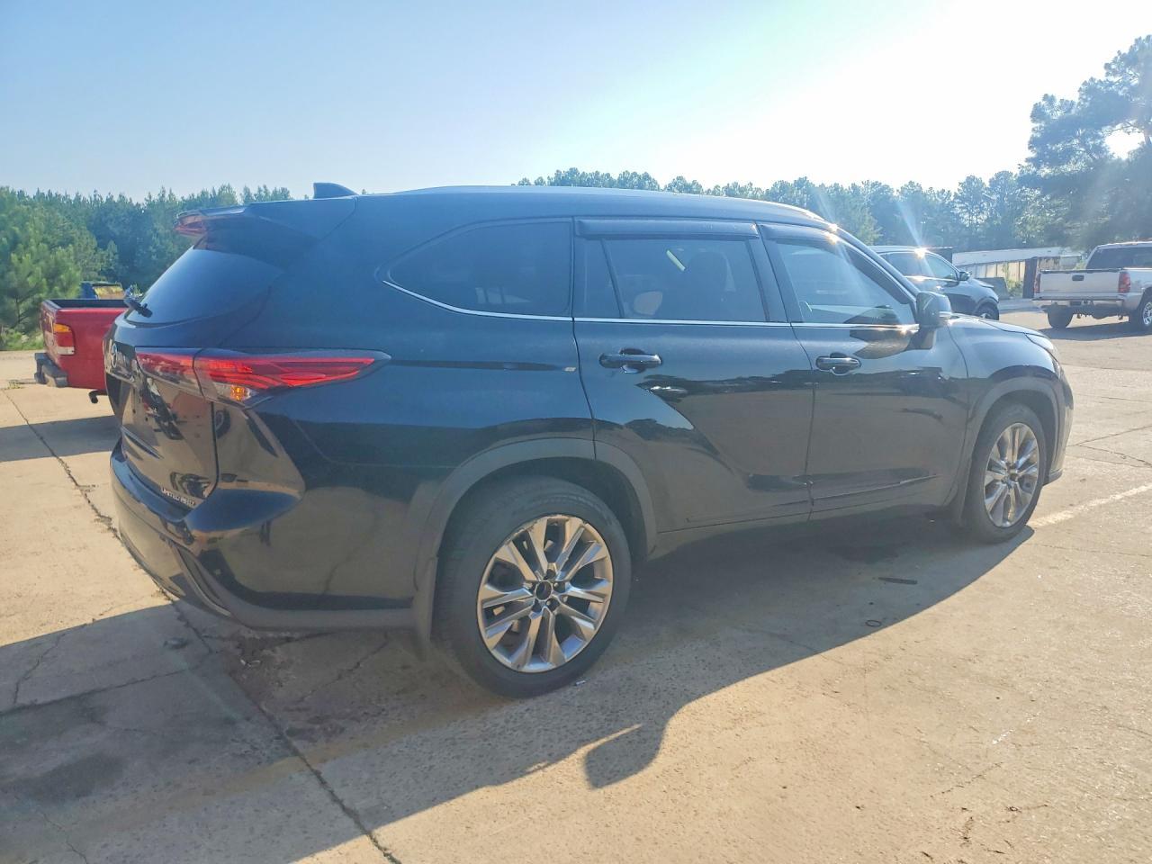 2021 Toyota Highlander Limited - zdjęcie 3