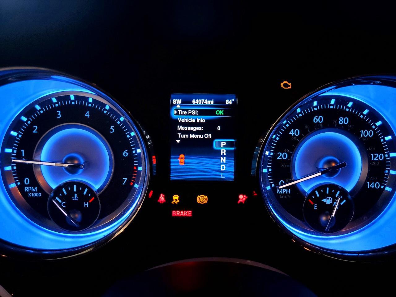 2014 Chrysler 300 - zdjęcie 9