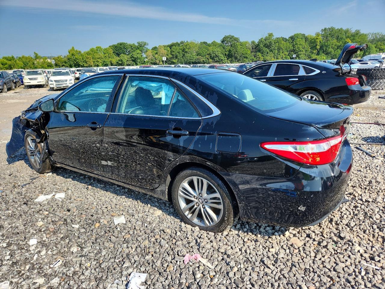 2015 Toyota Camry Se - zdjęcie 2