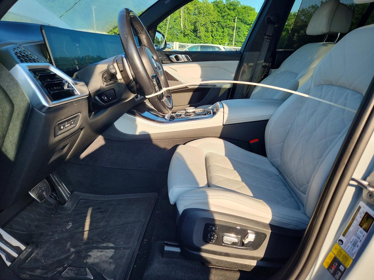 2024 BMW X5 xDrive50E - zdjęcie 7