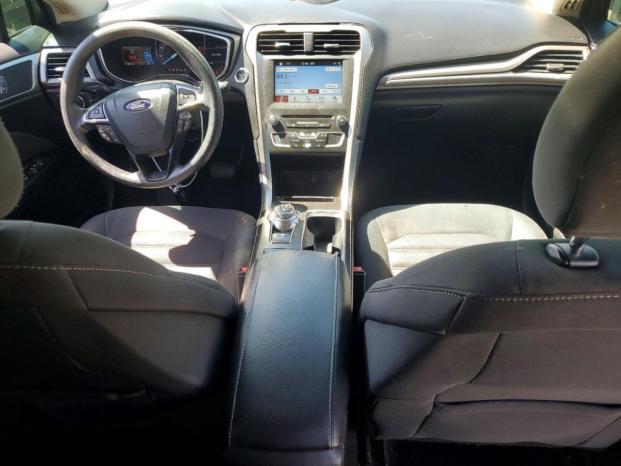 2017 Ford Fusion Se - zdjęcie 8