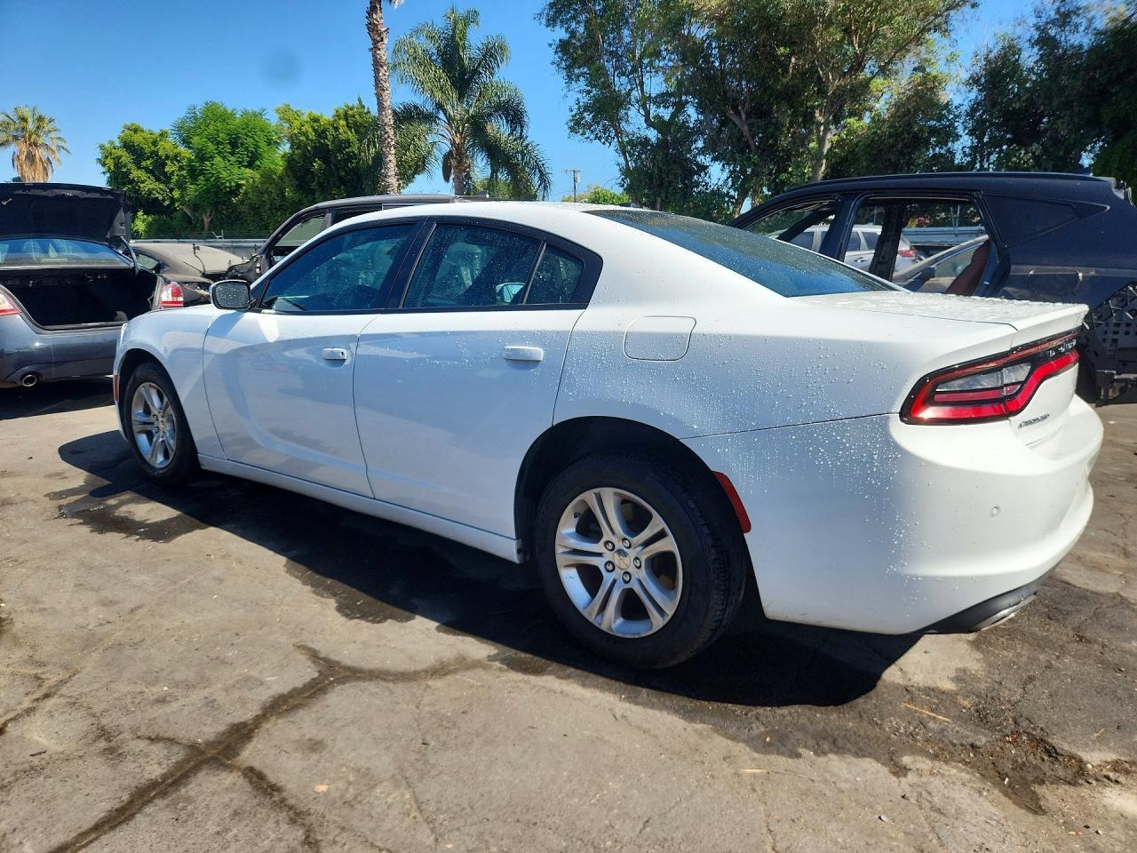 2022 Dodge Charger Sxt - zdjęcie 2