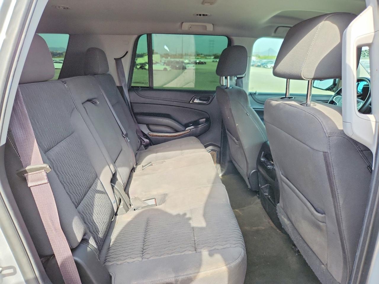 2017 Chevrolet Tahoe C1500 Ls - zdjęcie 11