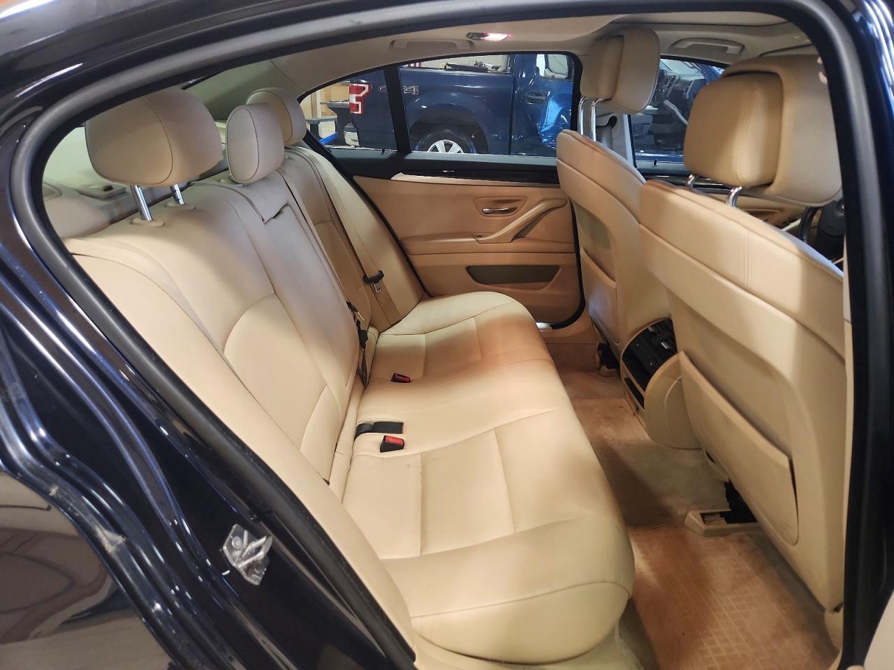 2013 BMW Seria 5 535i - zdjęcie 10