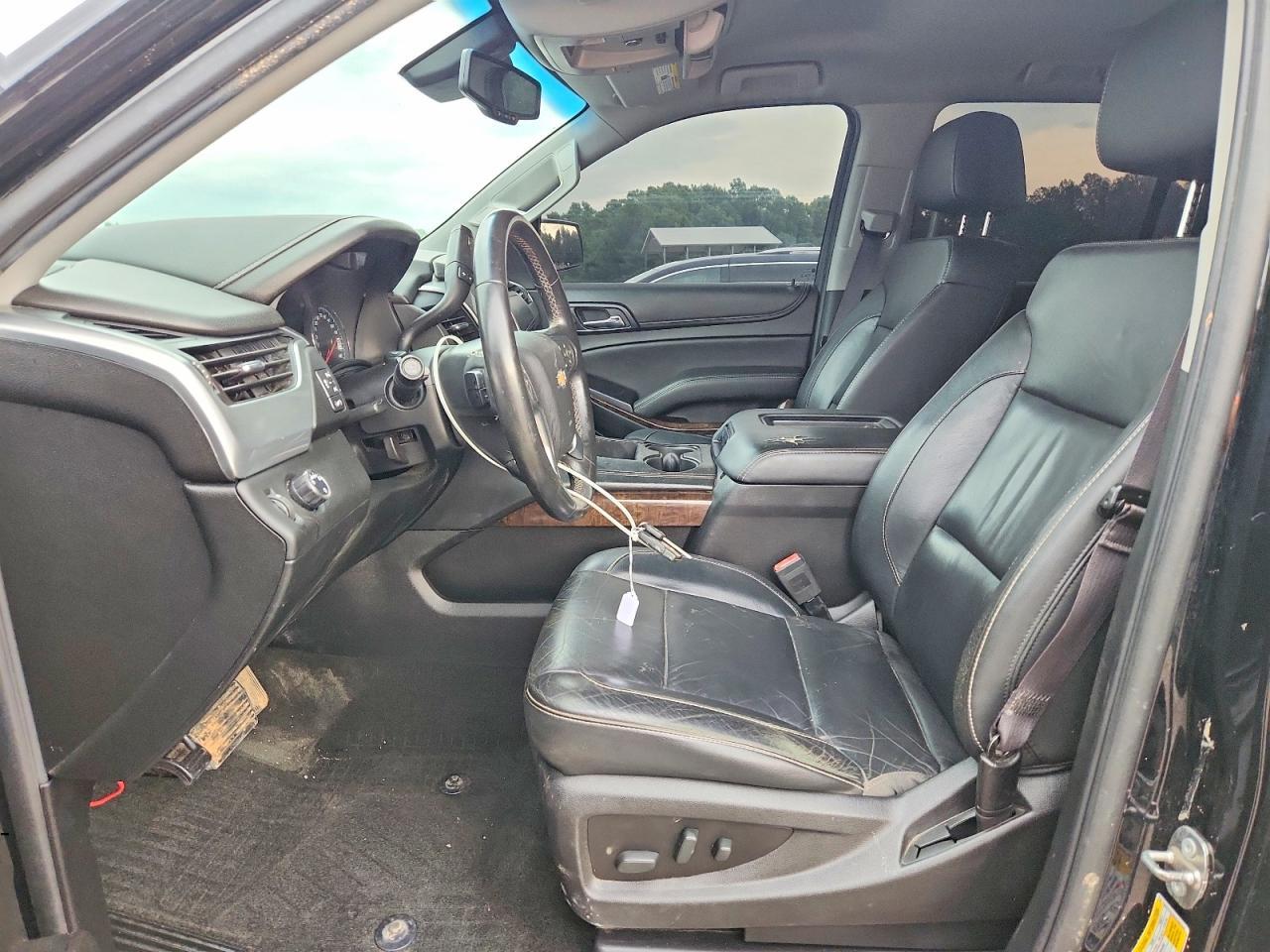 2017 Chevrolet Tahoe C1500 Lt - zdjęcie 7
