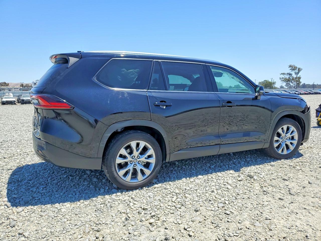 2025 Toyota Grand Highlander Hybrid Limited - zdjęcie 3