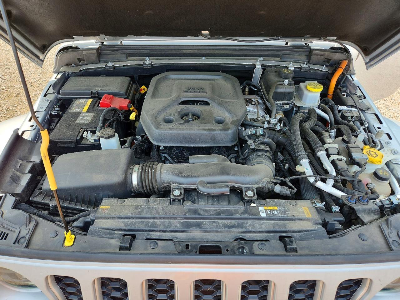 2023 Jeep Wrangler Sahara 4Xe - zdjęcie 11