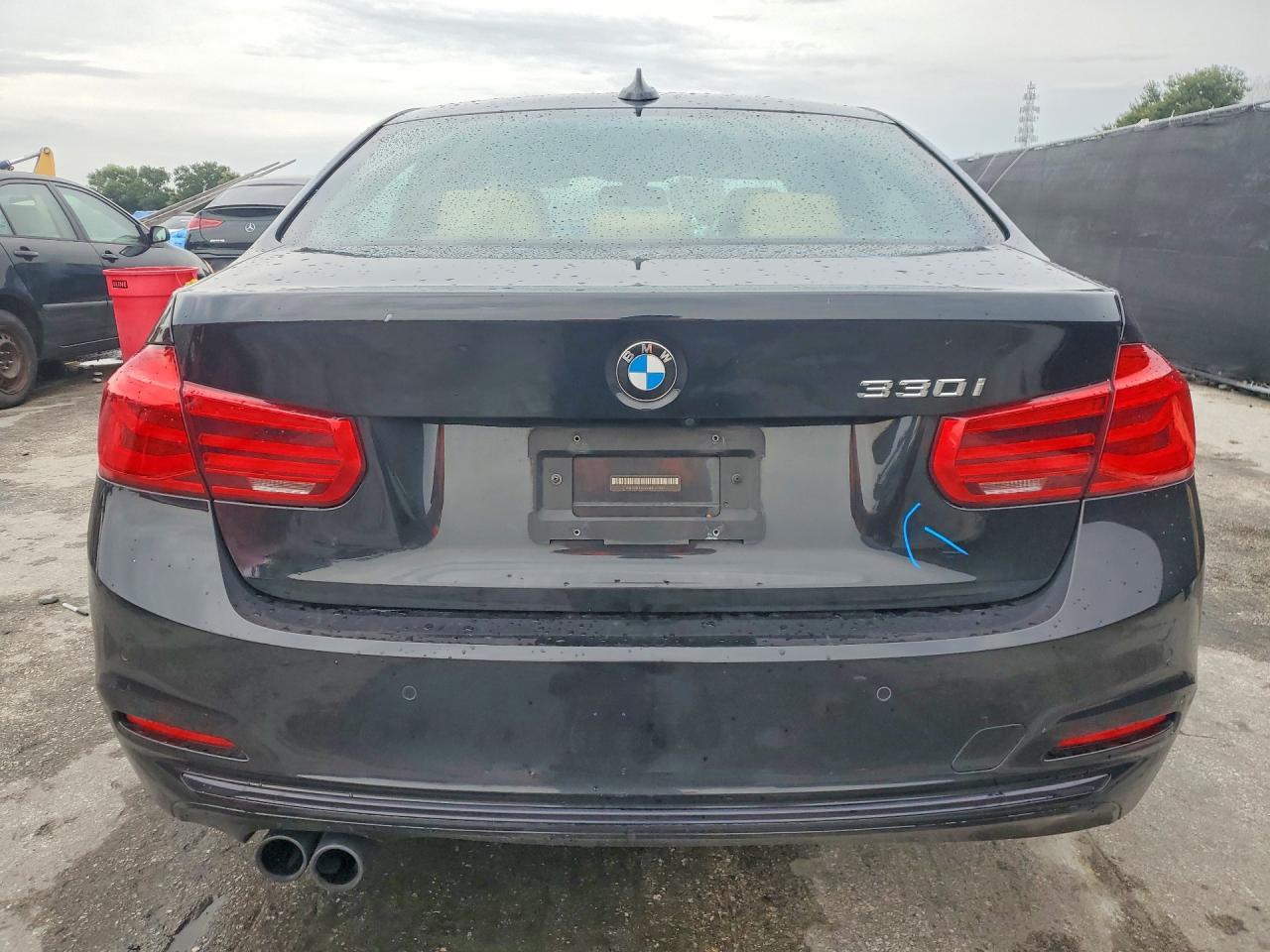 2017 BMW 330 I - zdjęcie 6