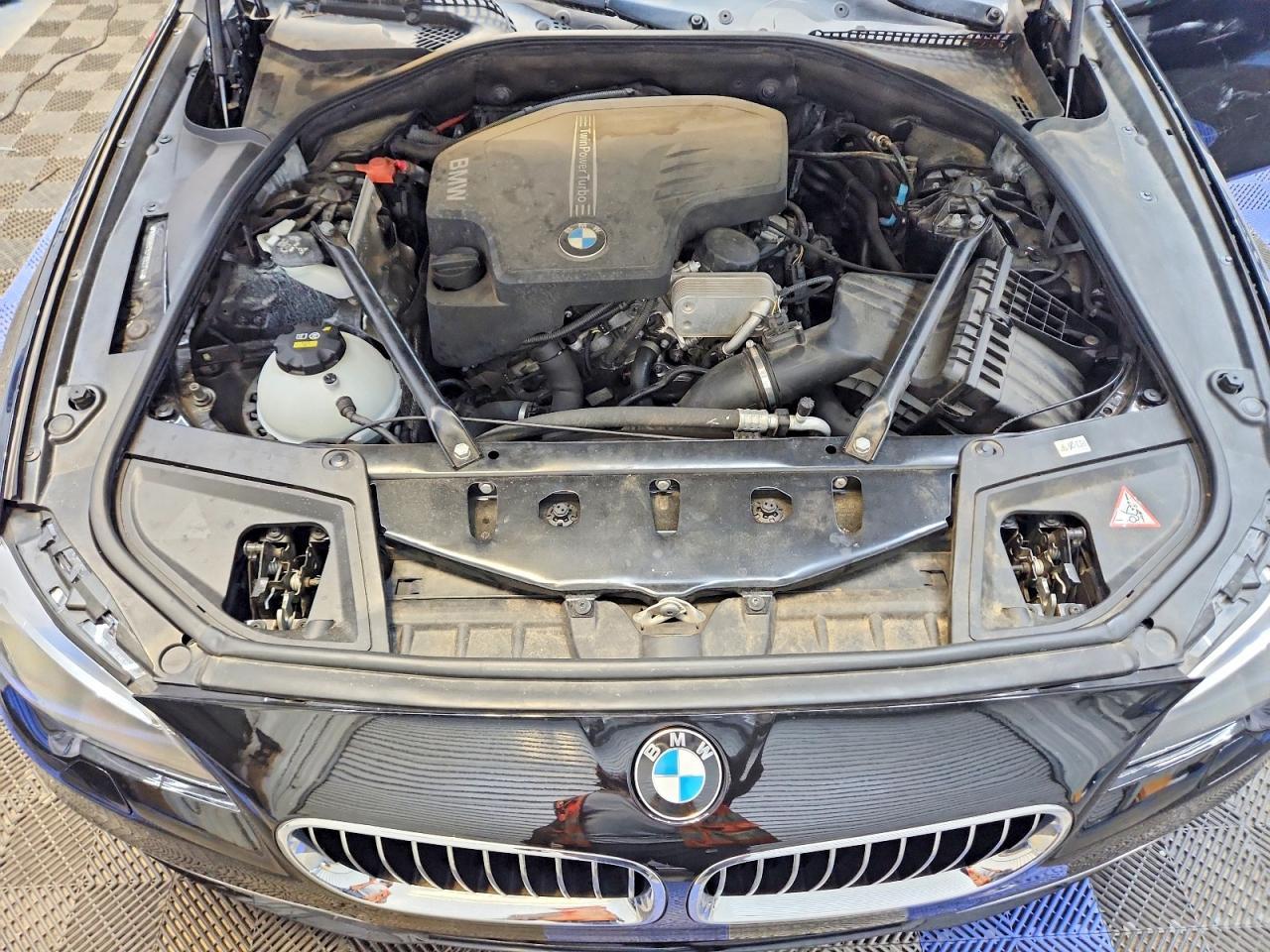 2015 BMW 528 I - zdjęcie 11