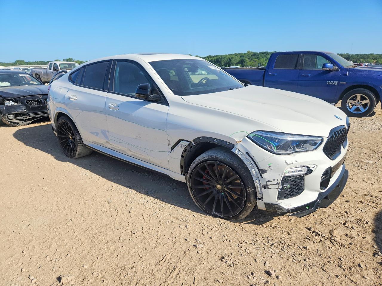 2021 BMW X6 M50I - zdjęcie 4