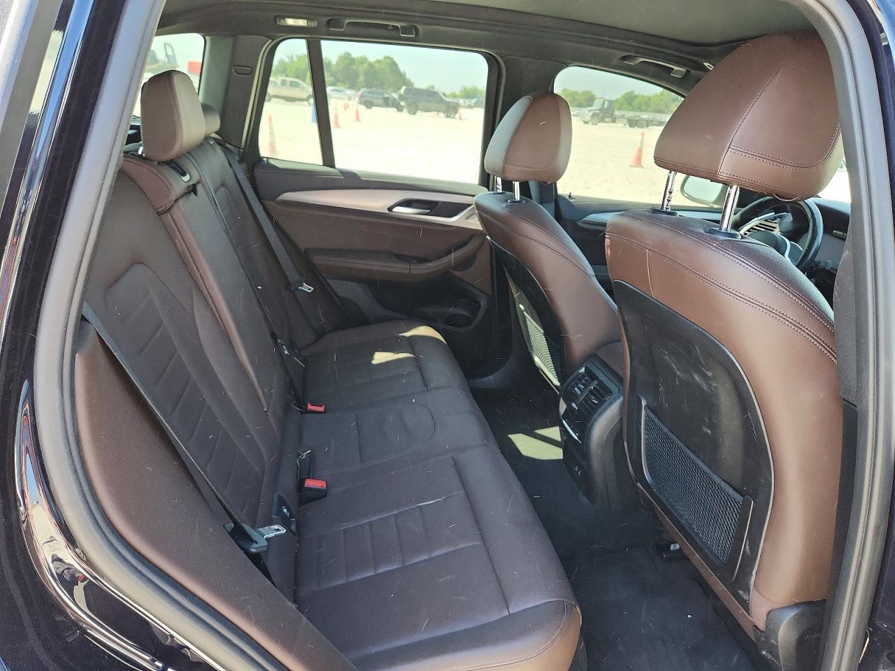 2022 BMW X3 M40I - zdjęcie 10