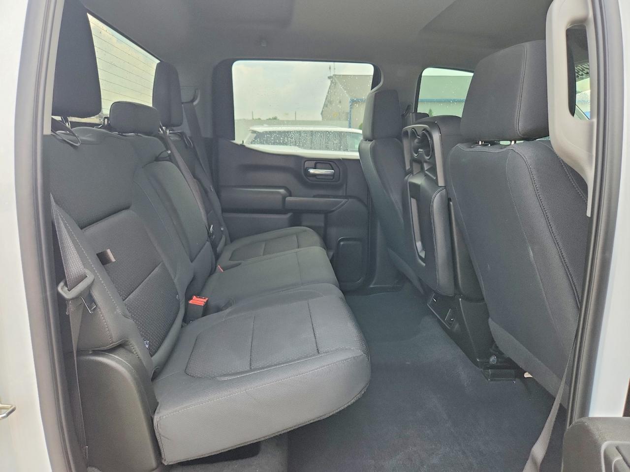 2020 Chevrolet Silverado K1500 Custom - zdjęcie 10