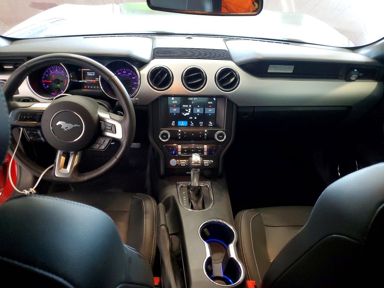 2017 Ford Mustang - zdjęcie 8