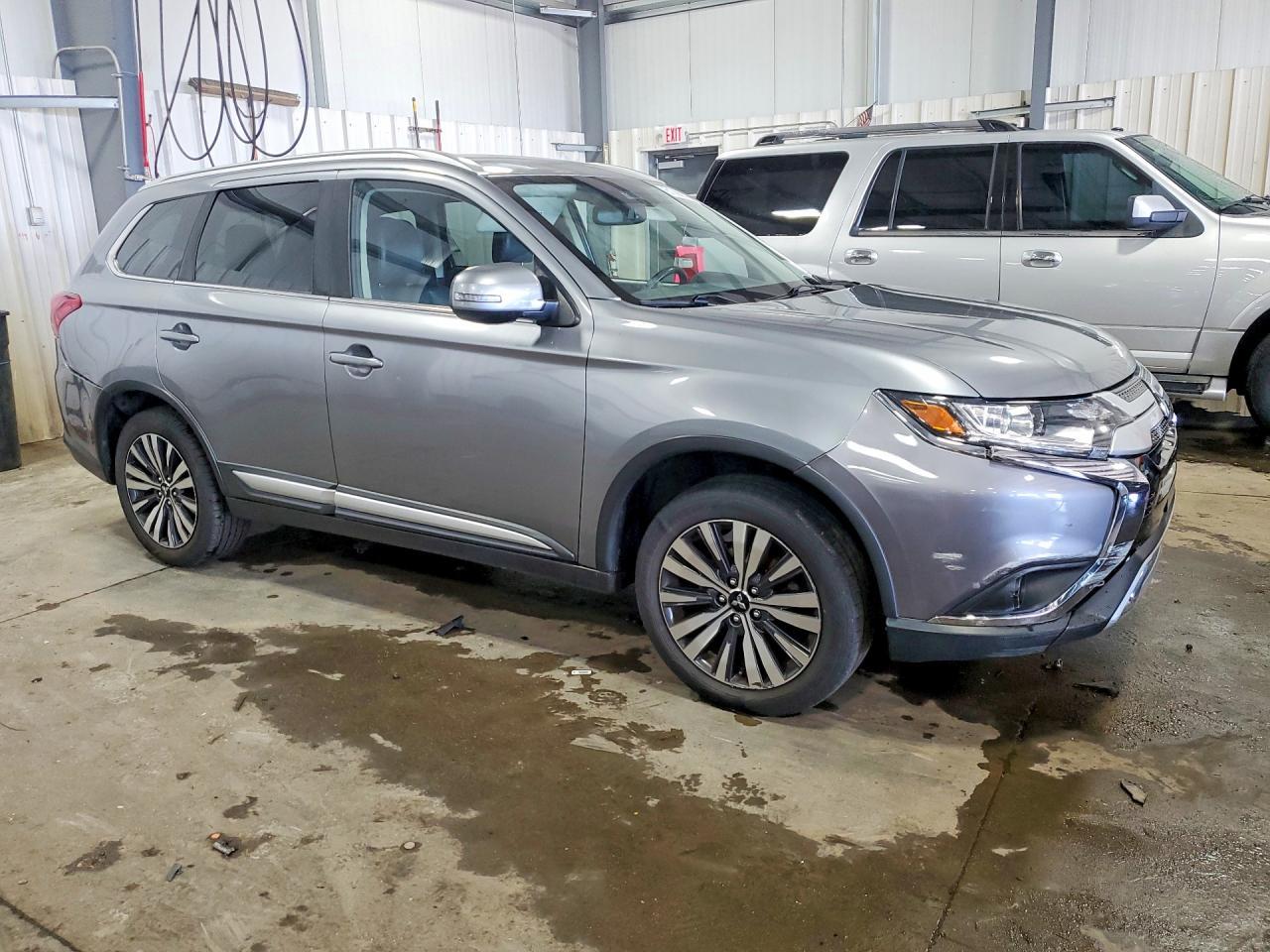 2020 Mitsubishi Outlander Se - zdjęcie 4