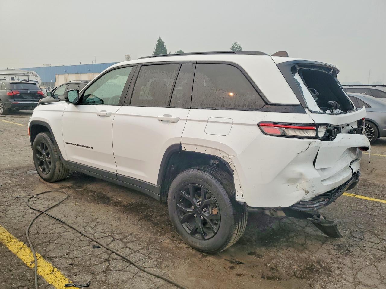 2024 Jeep Grand Cherokee Laredo - zdjęcie 2