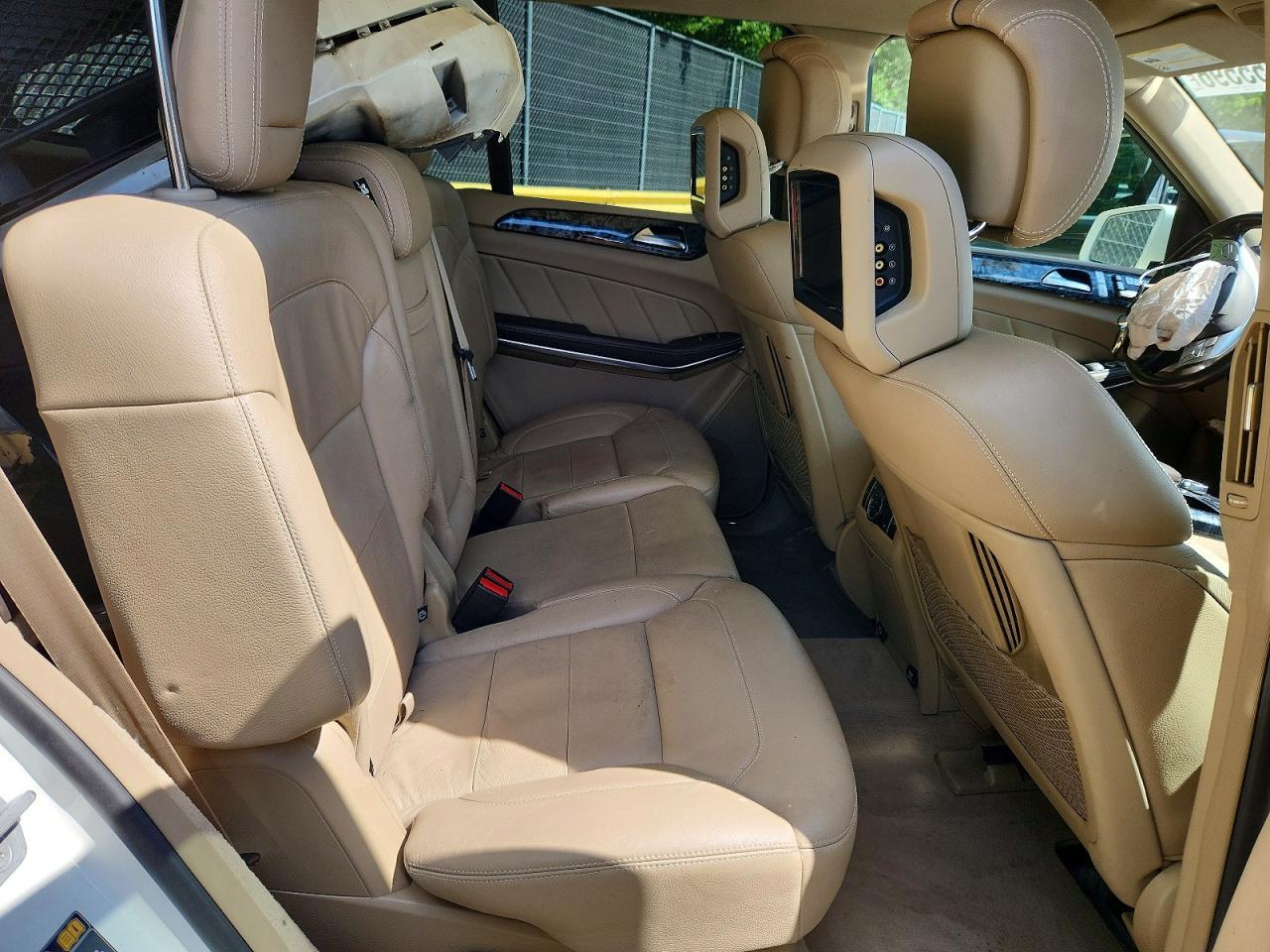 2015 Mercedes-Benz Gl 550 4Matic - zdjęcie 11