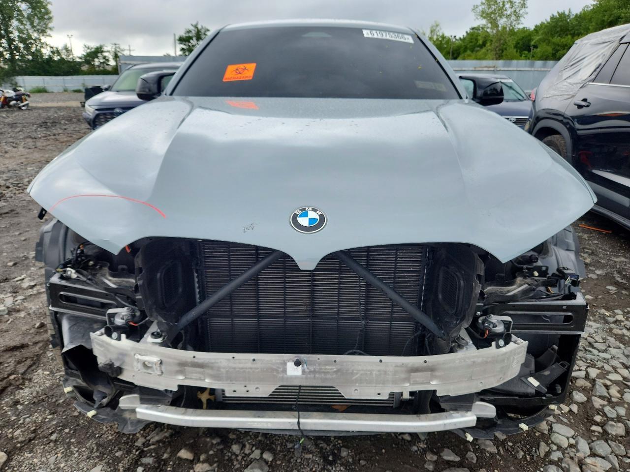 2024 BMW X6 M60I - zdjęcie 5