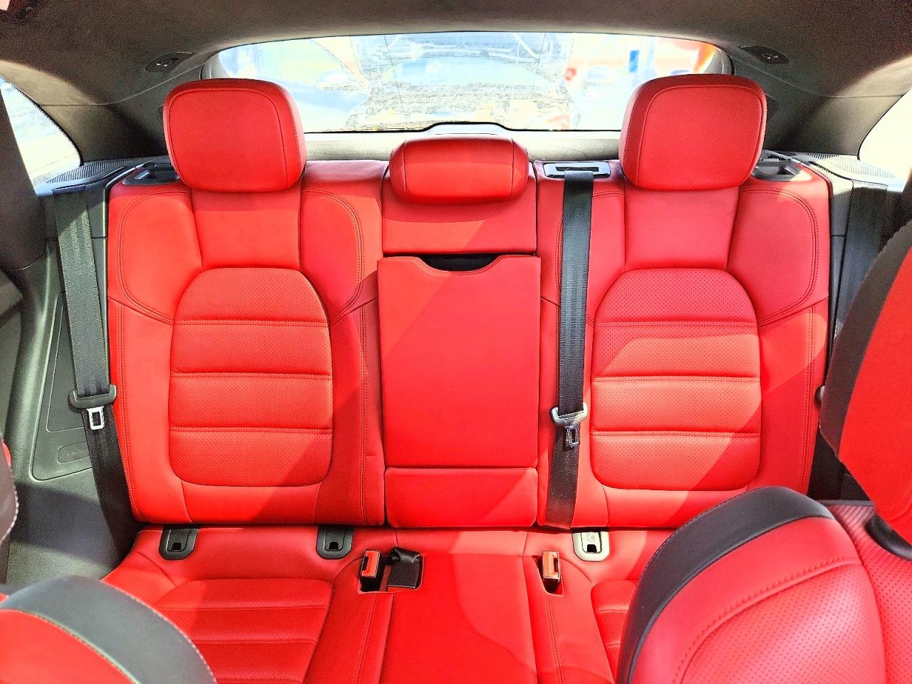 2015 Porsche Macan Turbo - zdjęcie 10