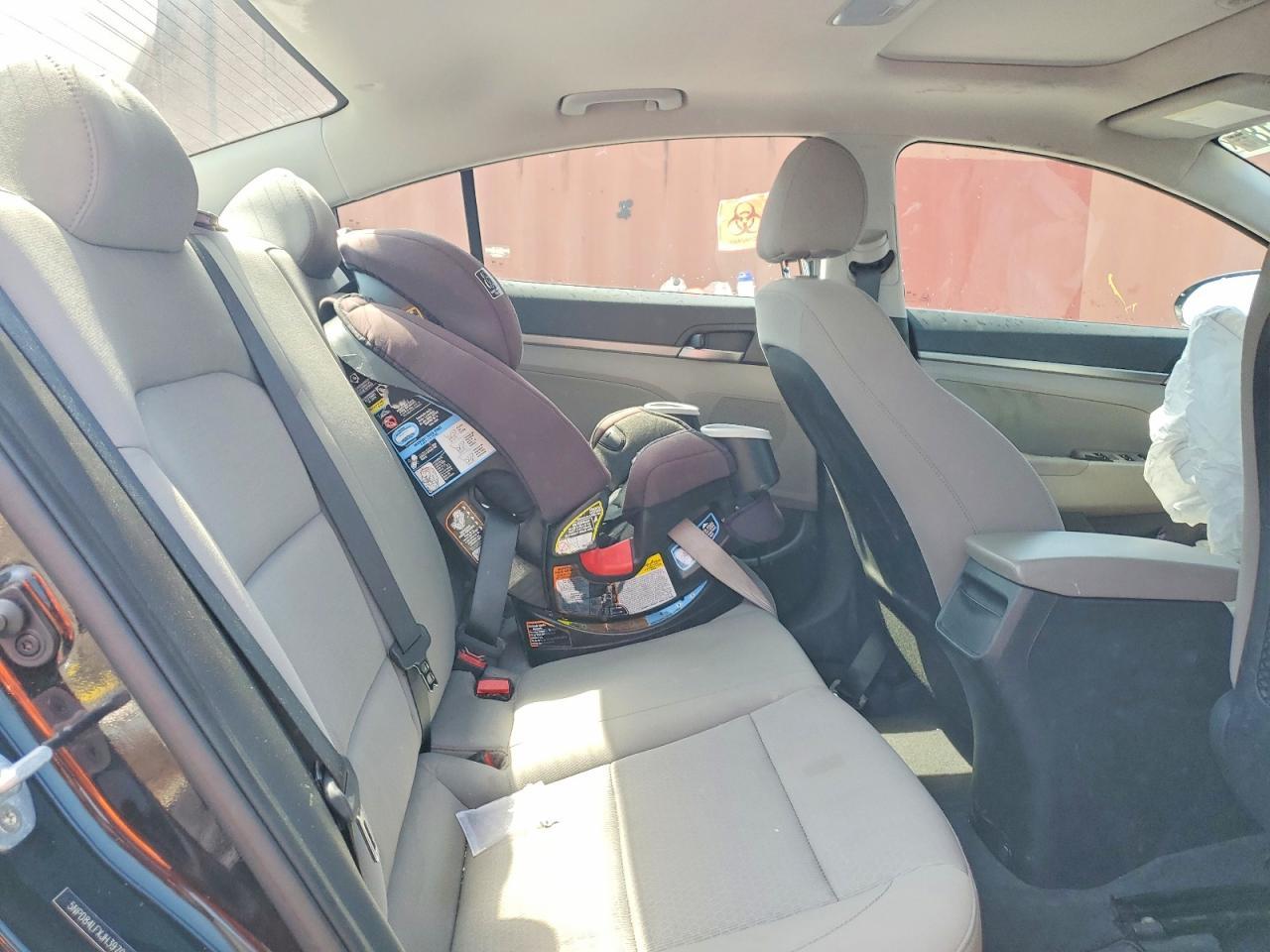 2018 Hyundai Elantra Value Edition - zdjęcie 10