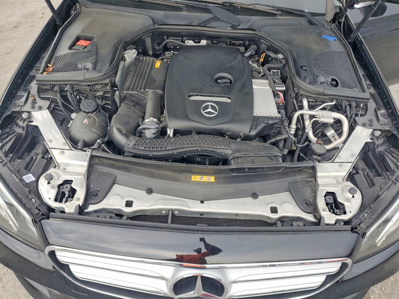 2018 Mercedes-Benz E 300 - zdjęcie 11