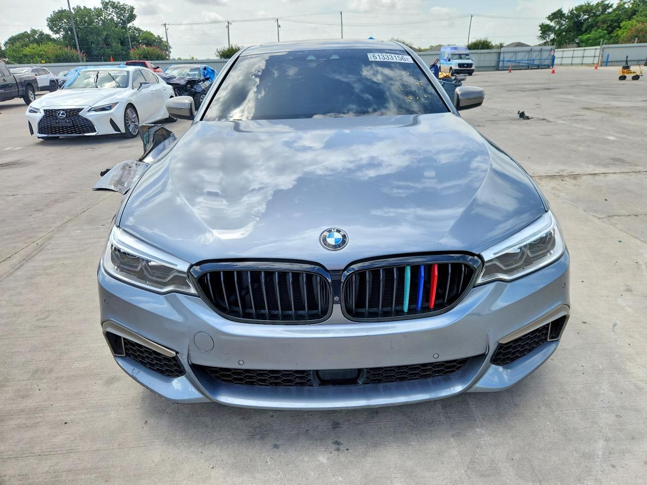 2018 BMW Seria 5 M550i - zdjęcie 5