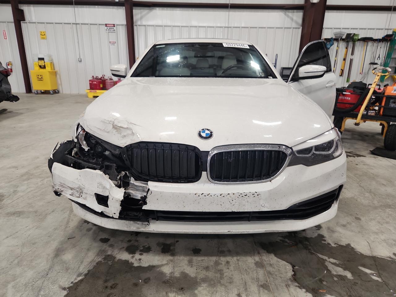 2019 BMW 530 I - zdjęcie 5
