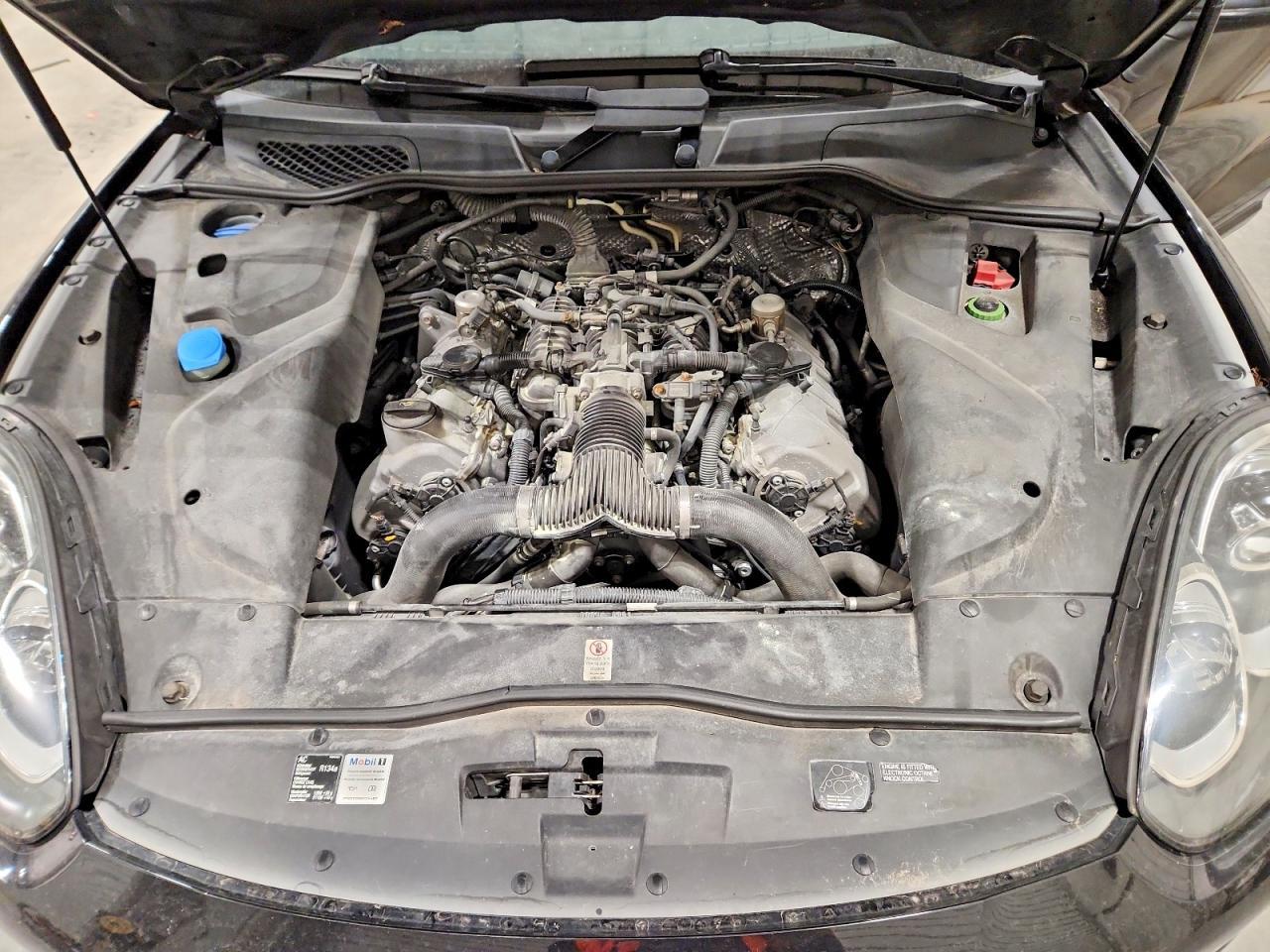2015 Porsche Cayenne S - zdjęcie 12