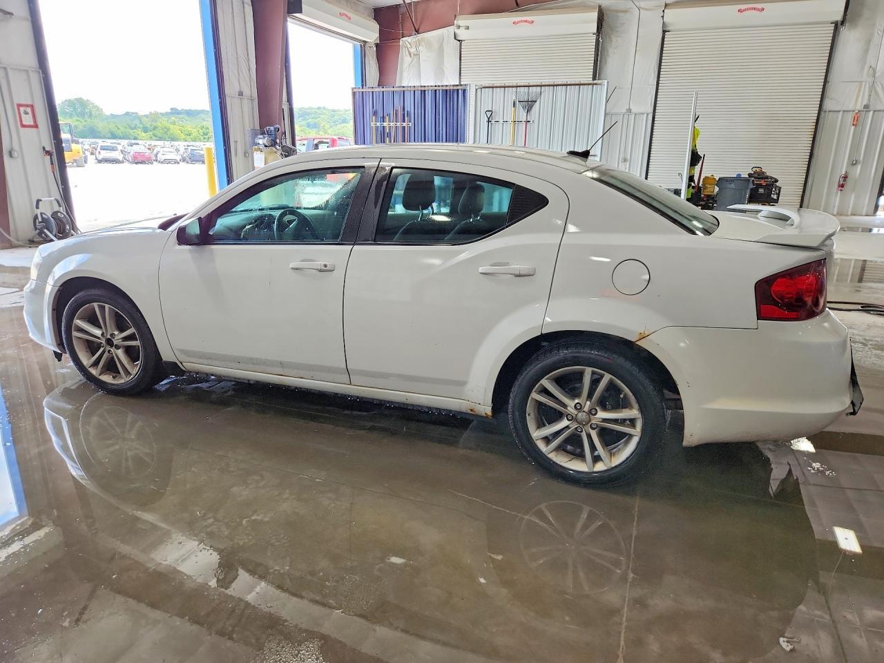 2014 Dodge Avenger Se - zdjęcie 2