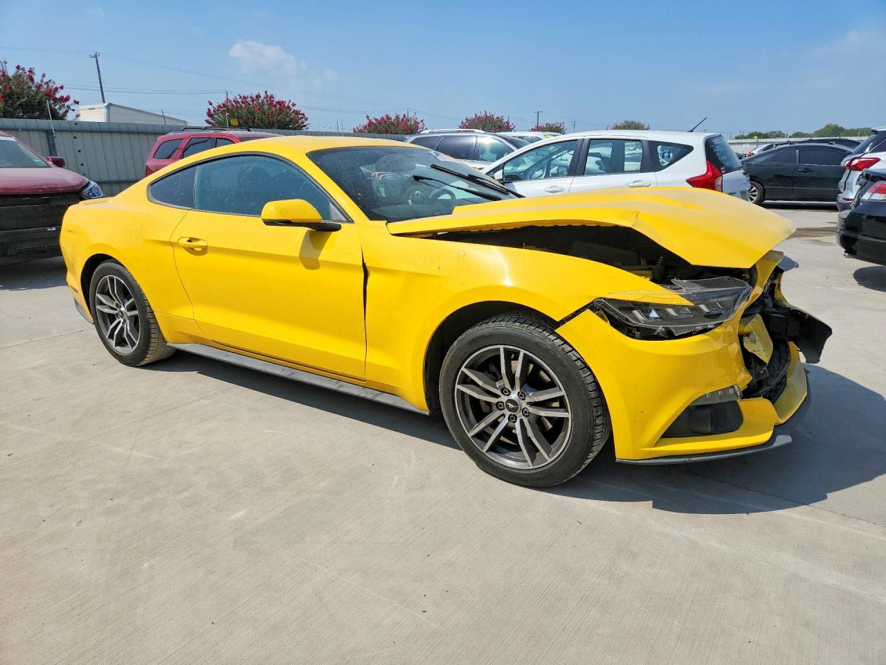 2015 Ford Mustang - zdjęcie 4