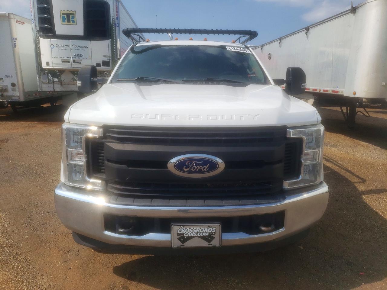 2019 Ford F350 Super Duty - zdjęcie 5