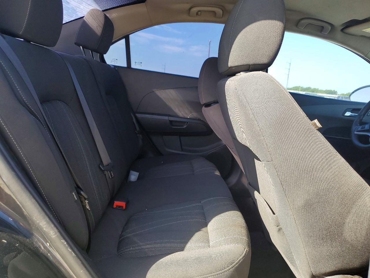 2017 Chevrolet Sonic Lt - zdjęcie 10