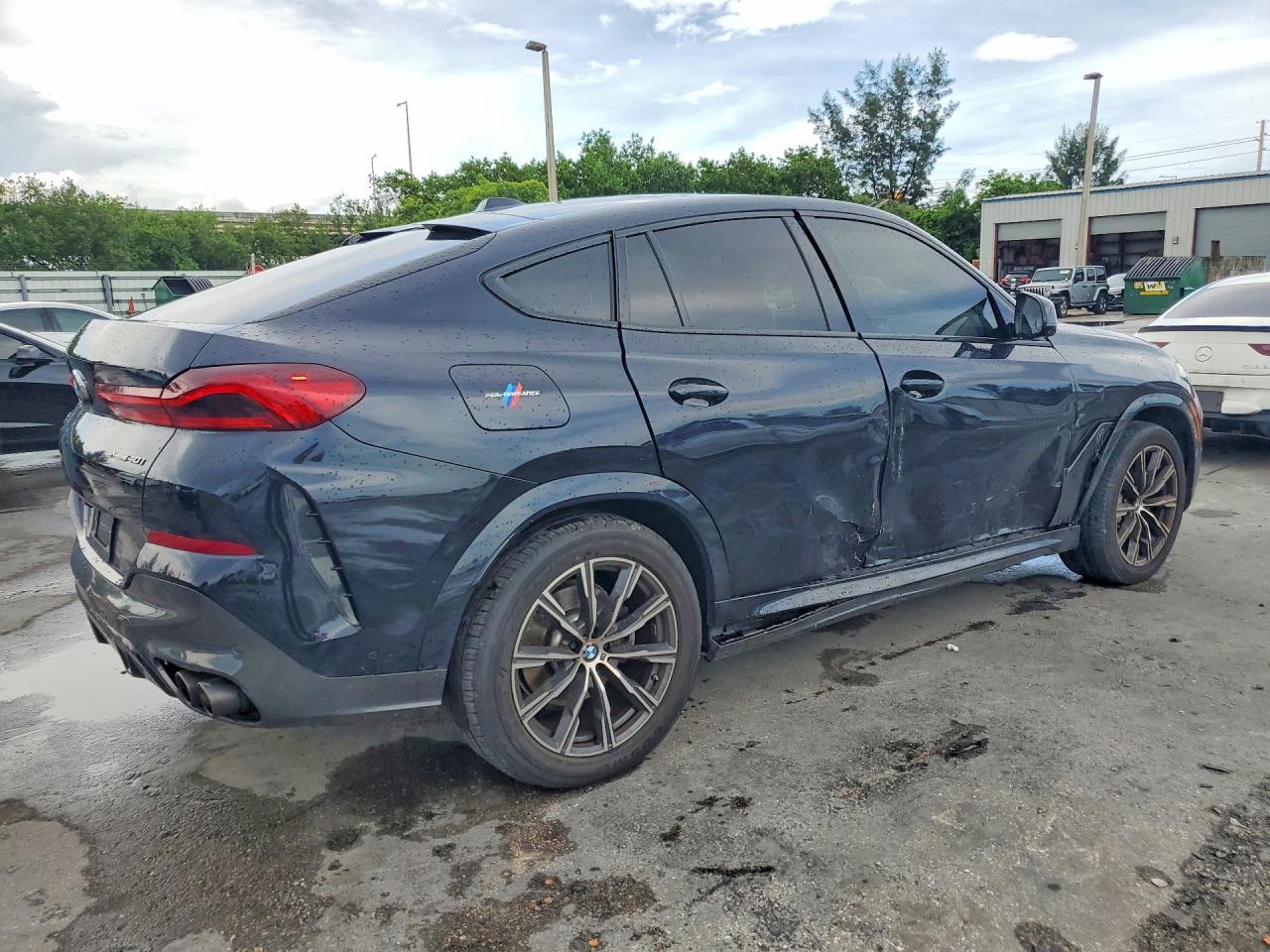 2024 BMW X6 xDrive40I - zdjęcie 3