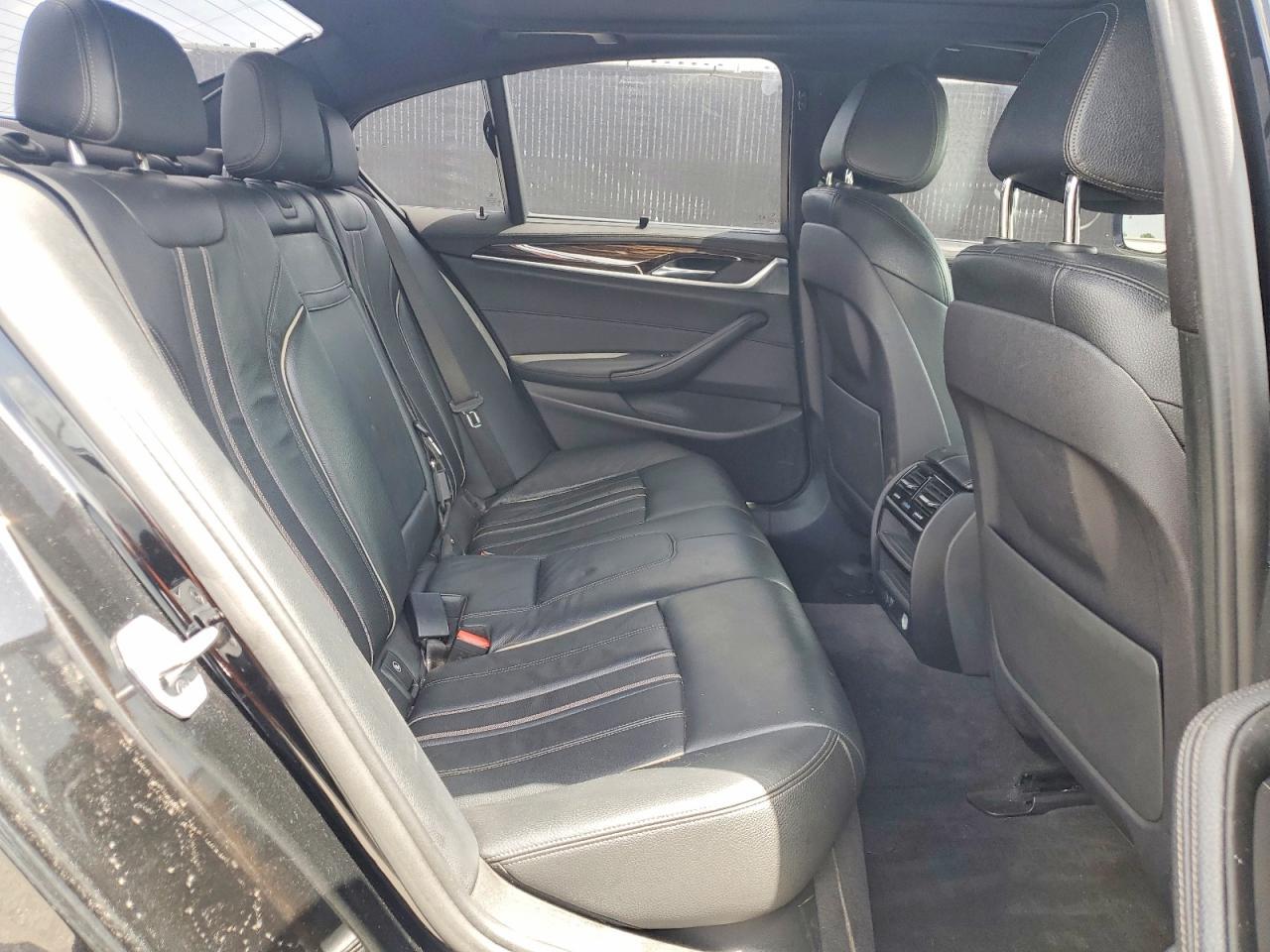 2018 BMW 540 I - zdjęcie 10