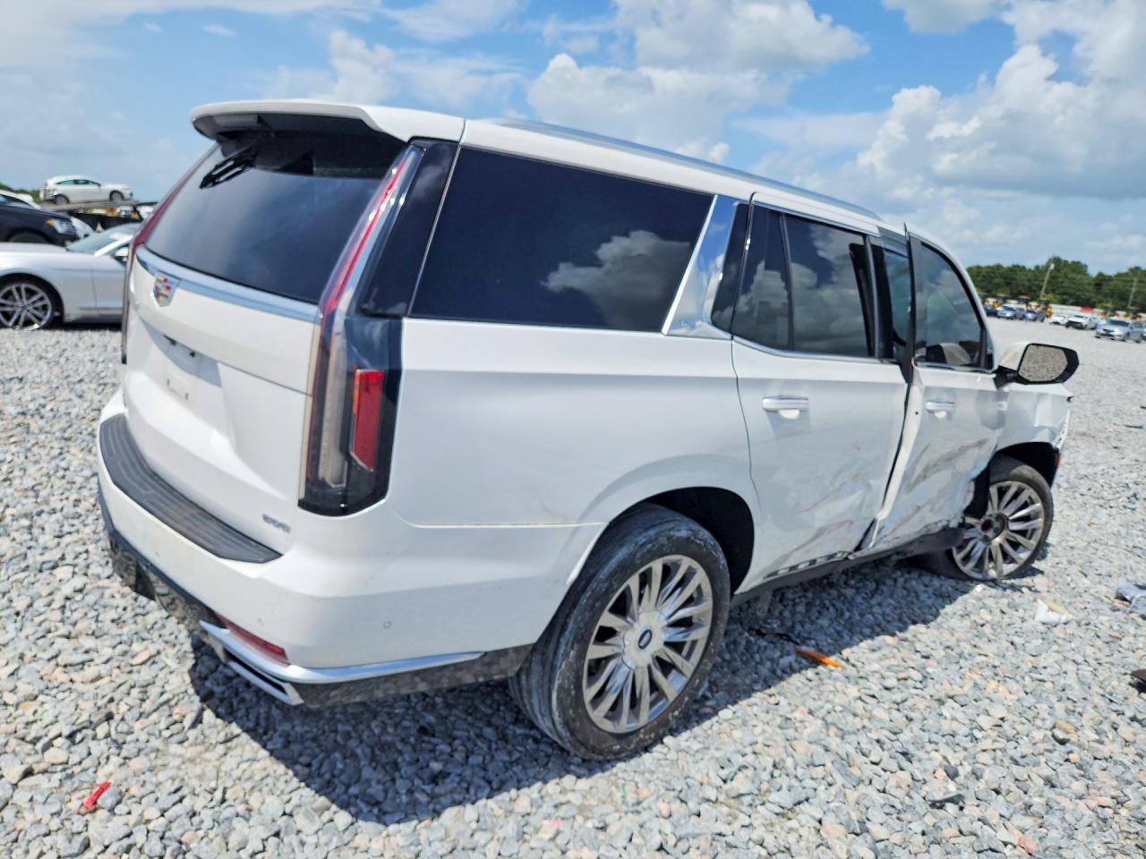 2021 Cadillac Escalade Premium Luxury - zdjęcie 3