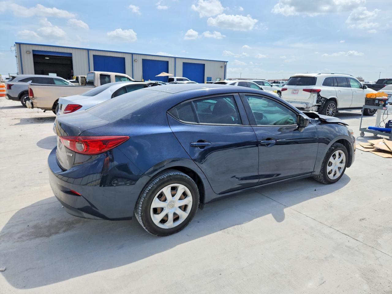 2017 Mazda 3 Sport - zdjęcie 3