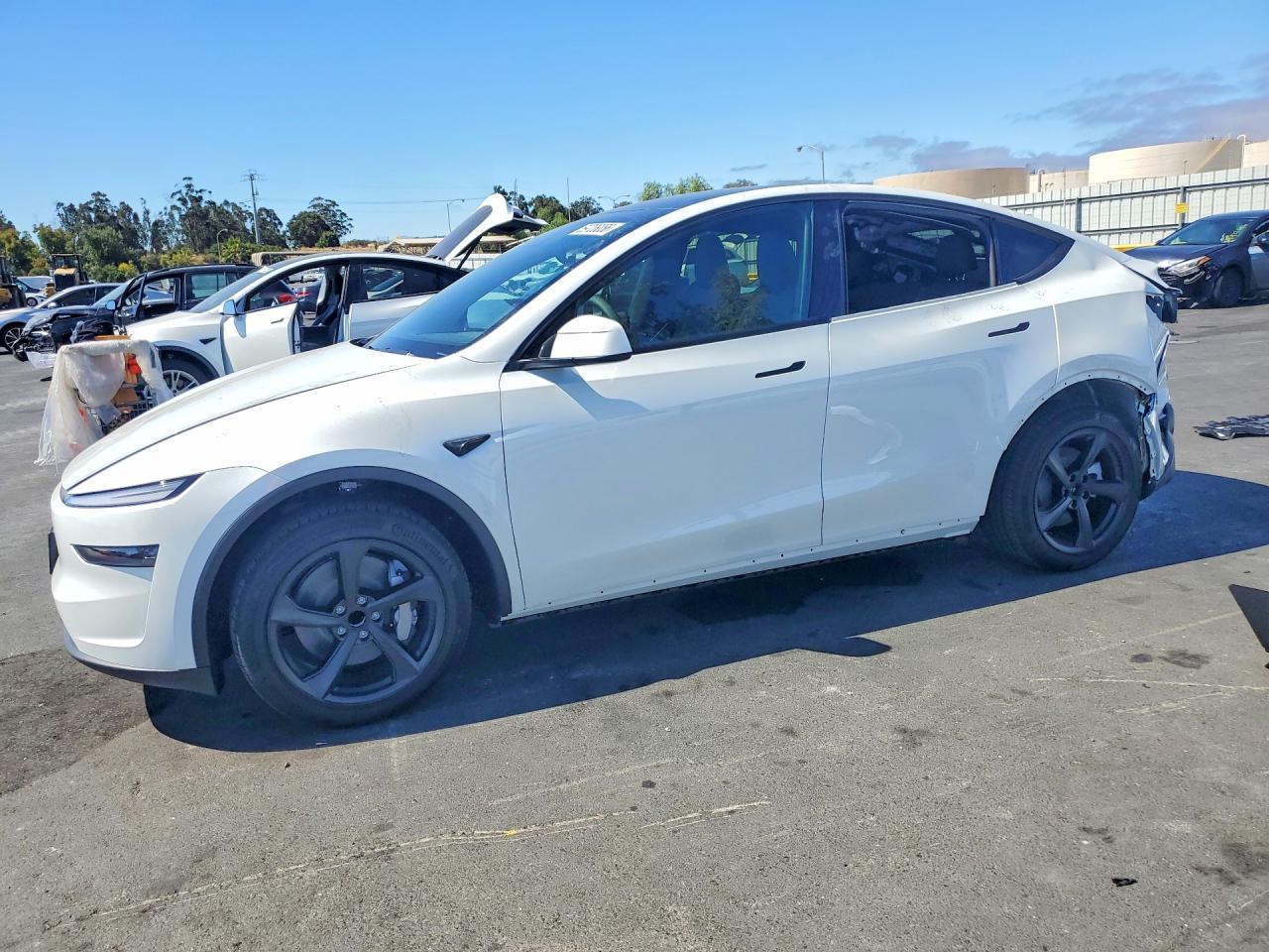 2026 Tesla Model Y - zdjęcie główne