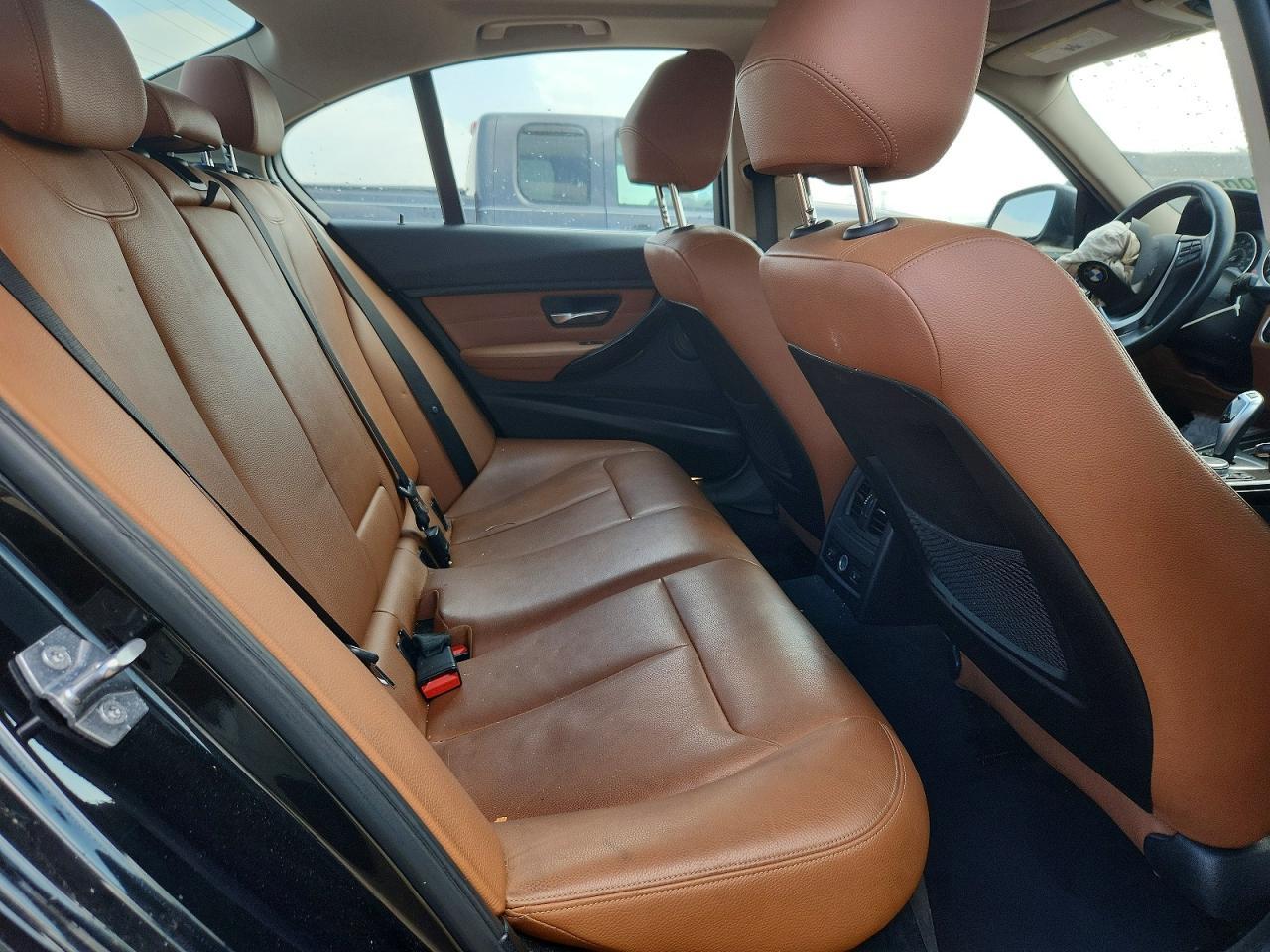 2015 BMW Seria 3 328i - zdjęcie 10