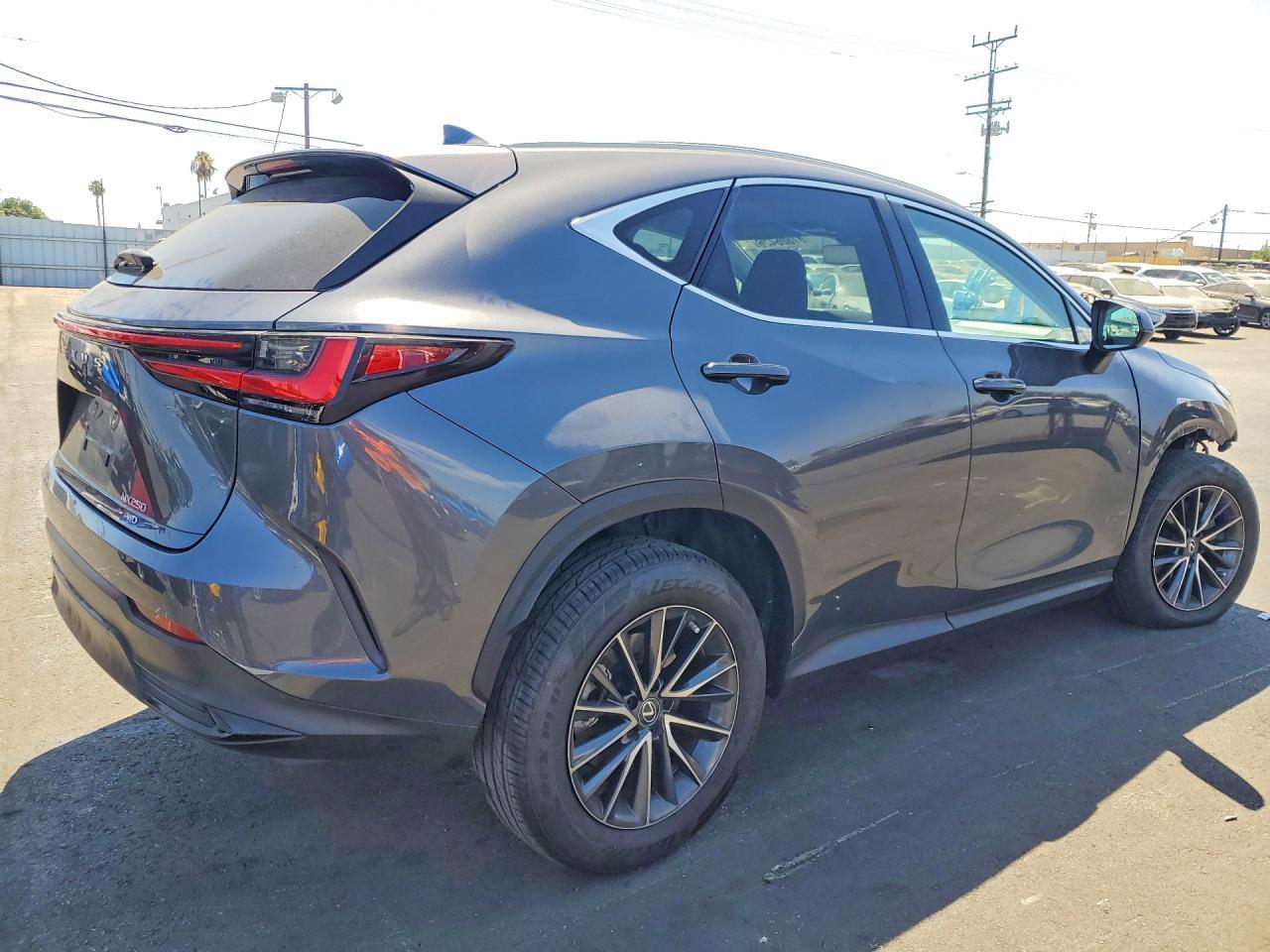2023 Lexus Nx 250 - zdjęcie 3