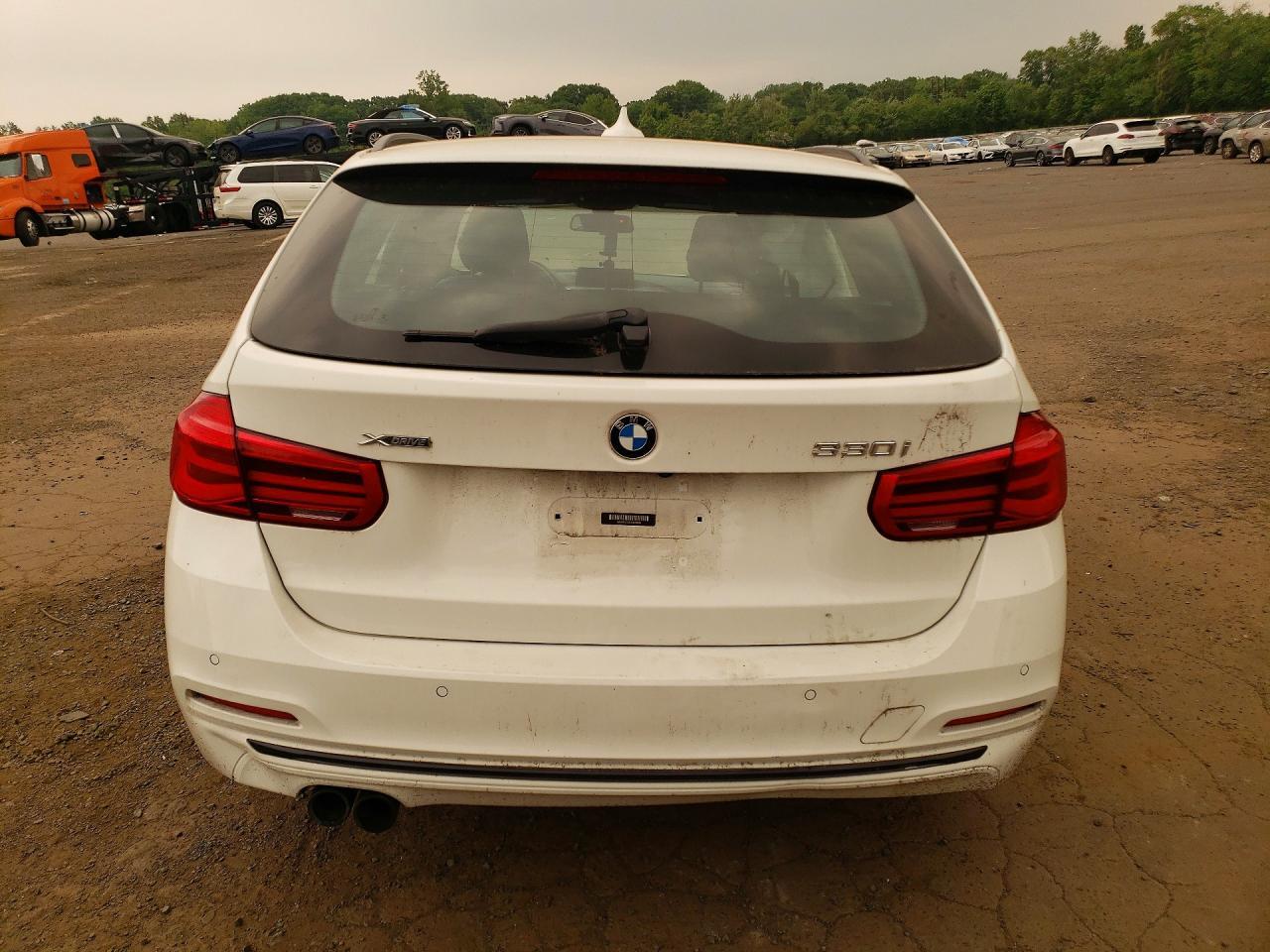 2017 BMW 330 Xi - zdjęcie 6