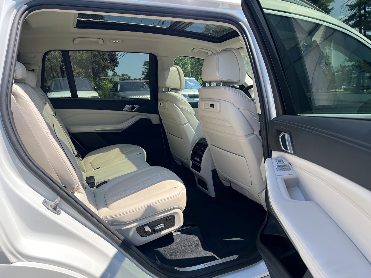 2022 BMW X7 xDrive40I - zdjęcie 6