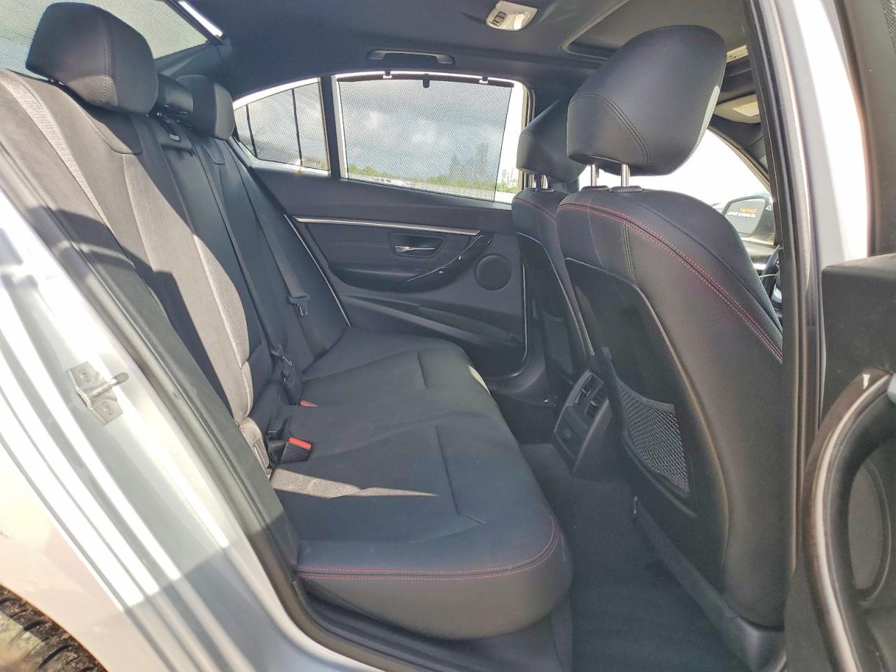 2017 BMW 330E - zdjęcie 10