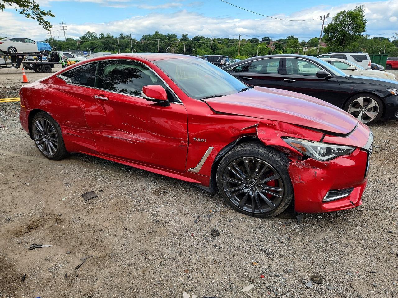 2017 Infiniti Q60 Red Sport 400 - zdjęcie 4