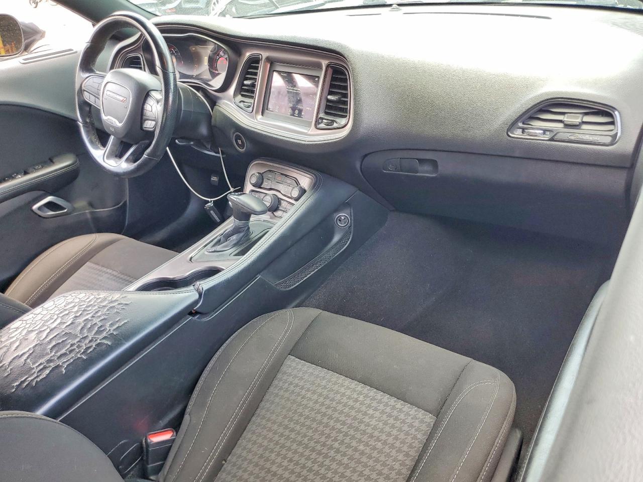 2023 Dodge Challenger Sxt - zdjęcie 8